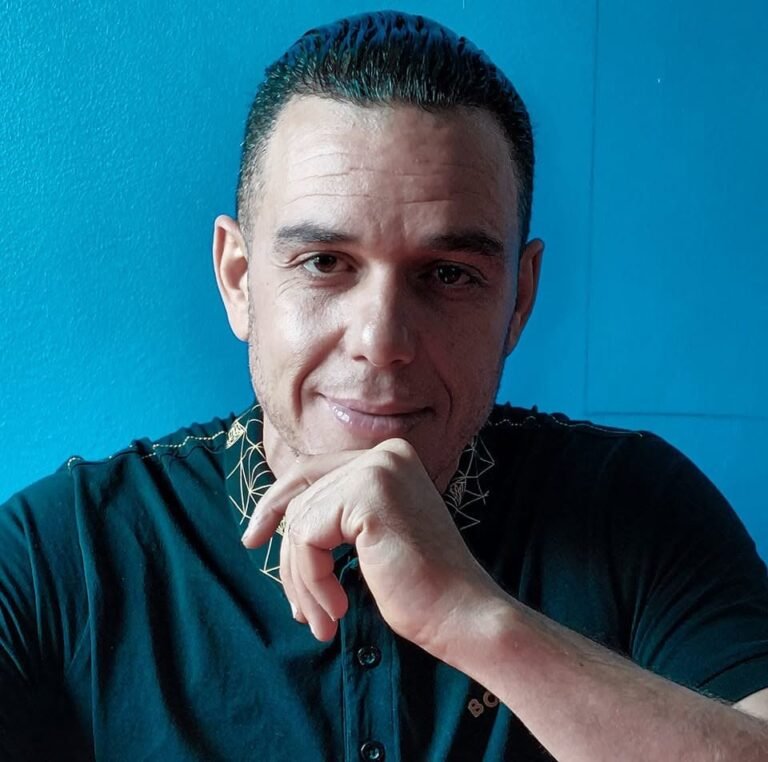 Houssam Kherra, Gründer von Häkeln.net